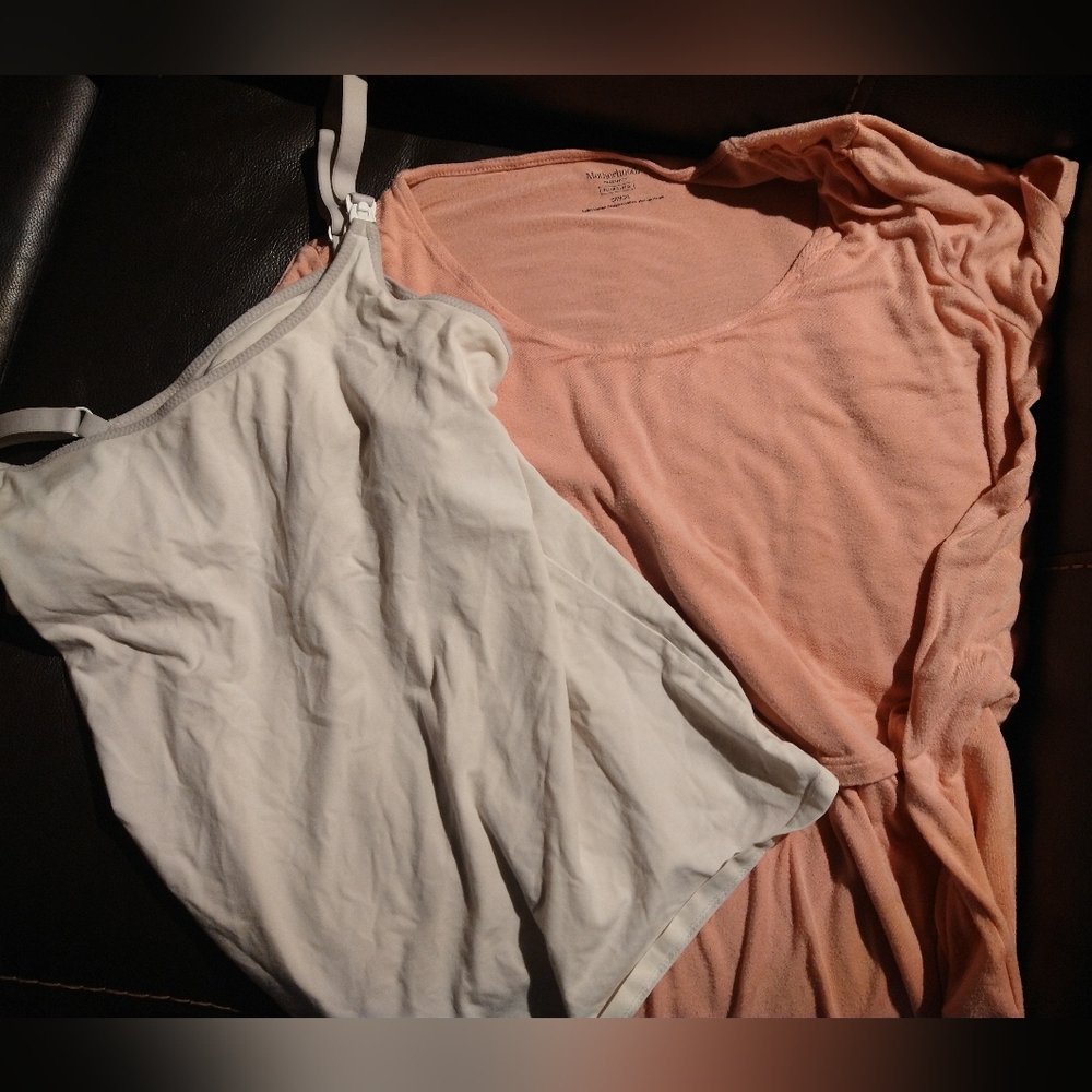 Auden Medium Motherhood Maternity Small Soft Pink and White Nursing Tank And Tee